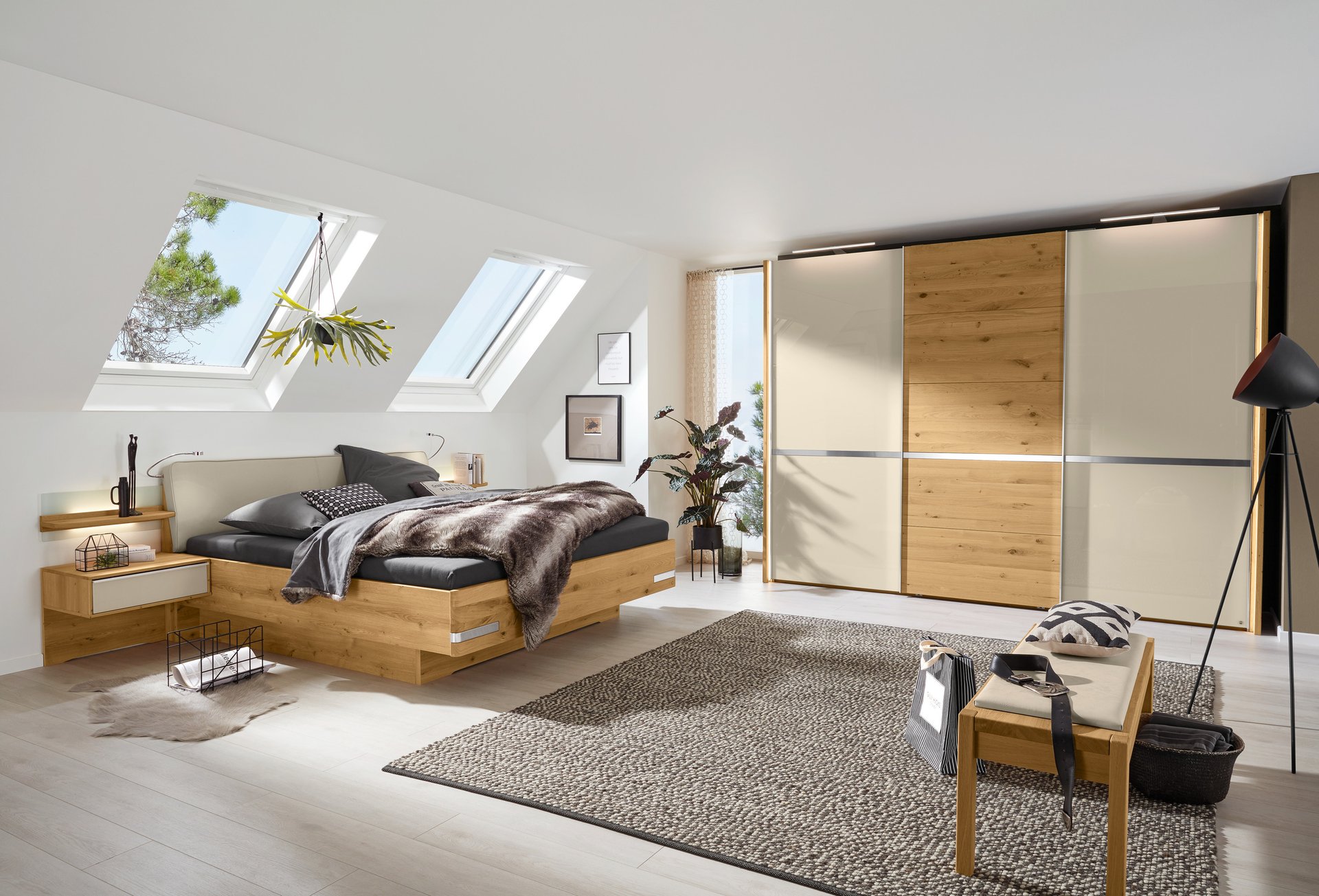 Schlafzimmer Savona 2.0 Eiche bianco, Absetzung Champagner, Kopfteil Champagner
