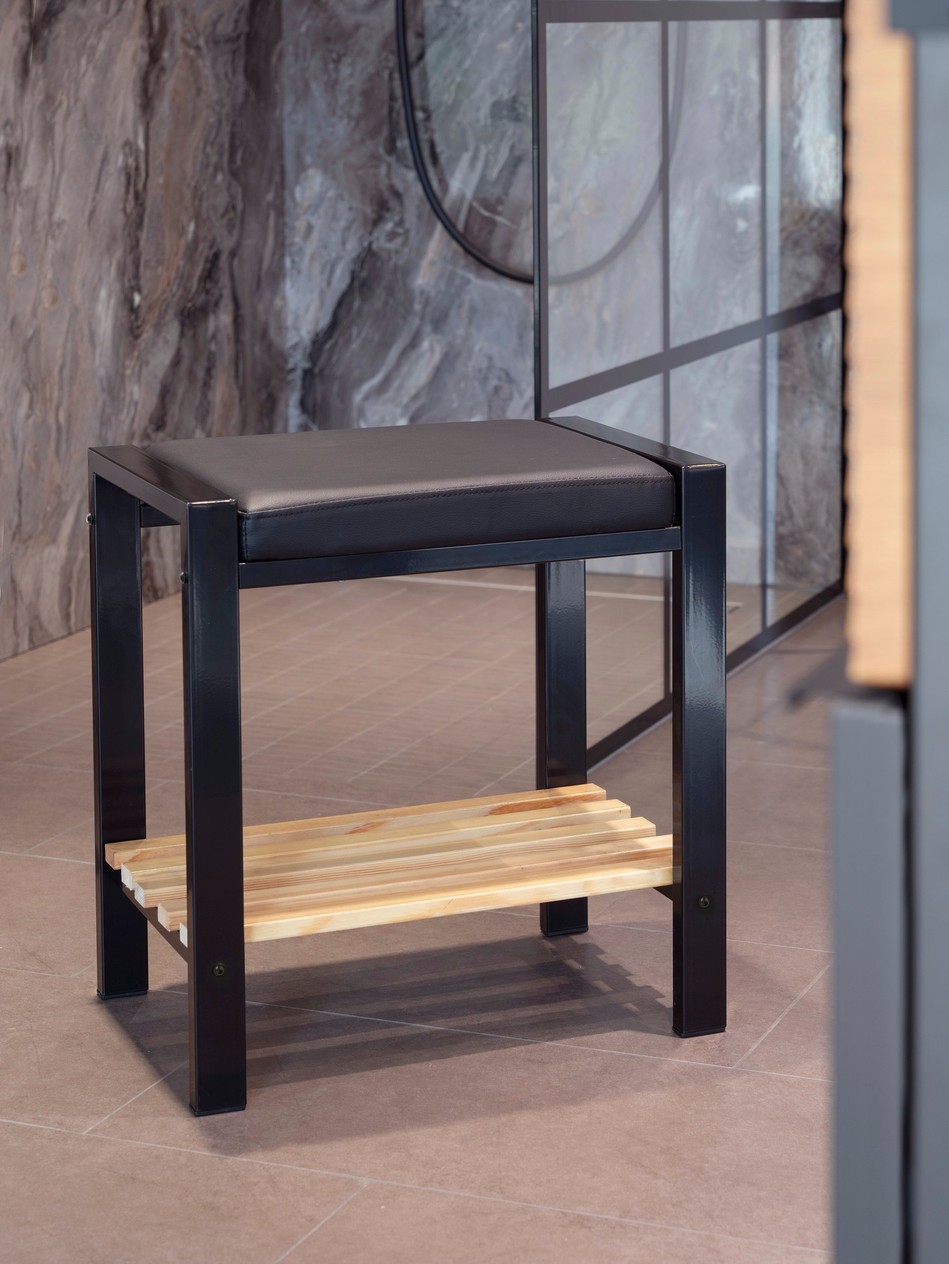 Hocker Lore Schwarz